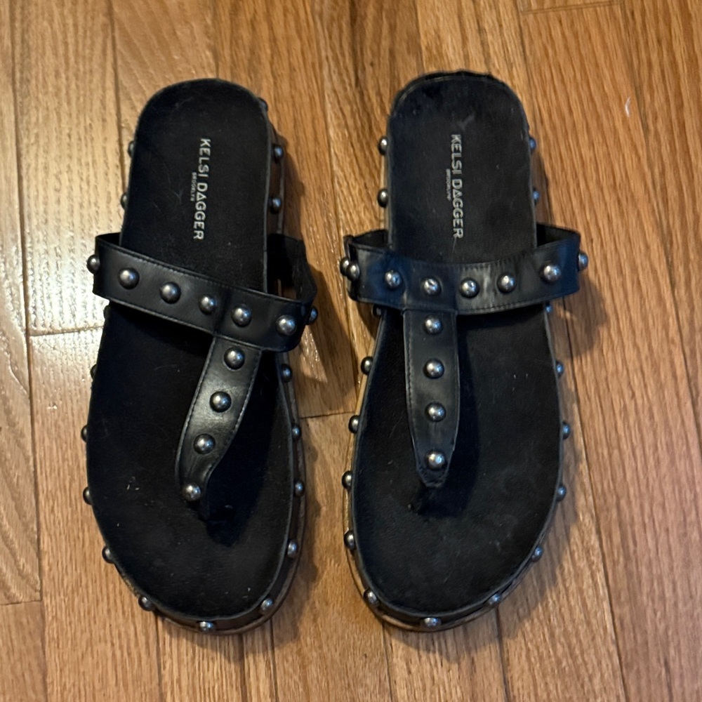 Kelsi Dagger Black Studded Slides